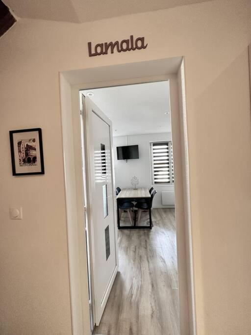 Gite Le Lamala ベネヴィヒル エクステリア 写真